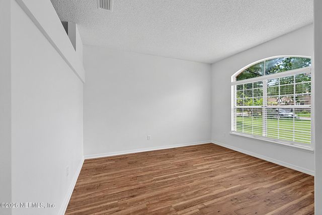 8426 COUNTRY BEND Circle W, Jacksonville, FL 32244