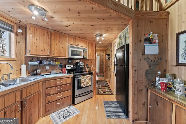 95 Stag Leap Drive, Cleveland, GA 30528