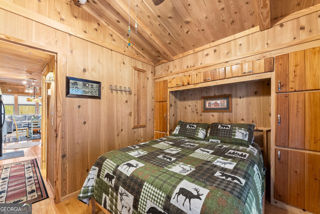 95 Stag Leap Drive, Cleveland, GA 30528