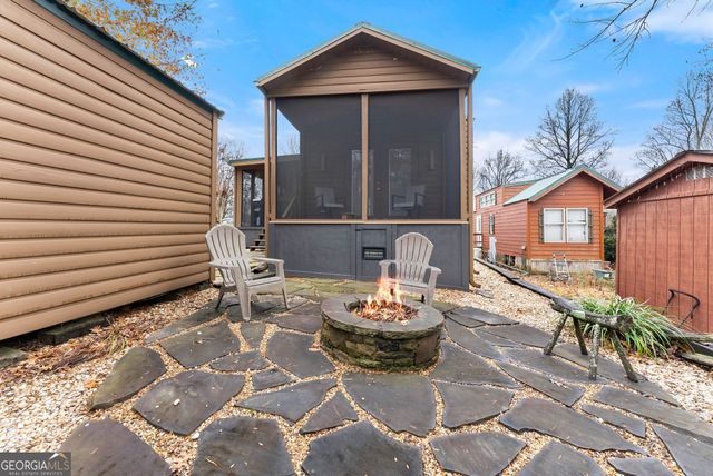 95 Stag Leap Drive, Cleveland, GA 30528