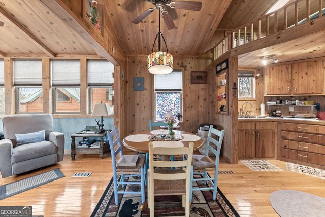 95 Stag Leap Drive, Cleveland, GA 30528