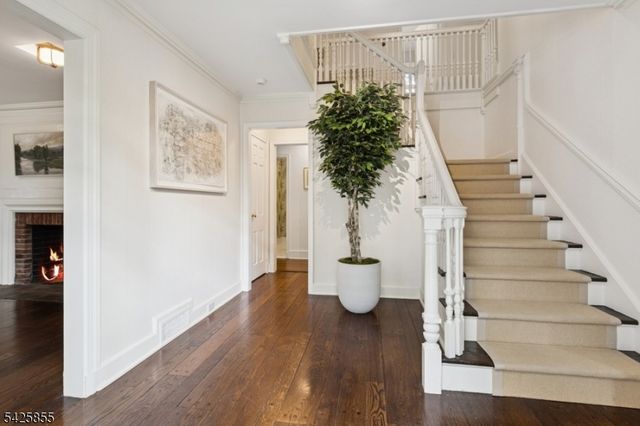 21 Hardwell Rd, Millburn Twp., NJ 07078