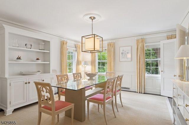 21 Hardwell Rd, Millburn Twp., NJ 07078