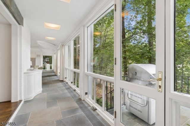 21 Hardwell Rd, Millburn Twp., NJ 07078