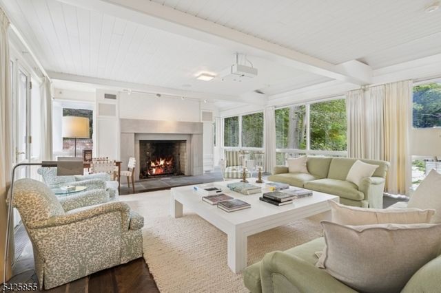 21 Hardwell Rd, Millburn Twp., NJ 07078