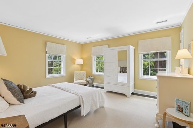 21 Hardwell Rd, Millburn Twp., NJ 07078