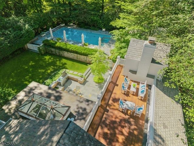 21 Hardwell Rd, Millburn Twp., NJ 07078