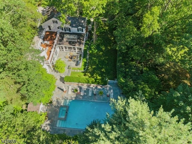 21 Hardwell Rd, Millburn Twp., NJ 07078