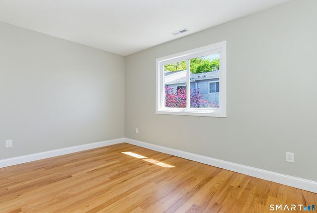 273 Derby Avenue 904, Derby, CT 06418