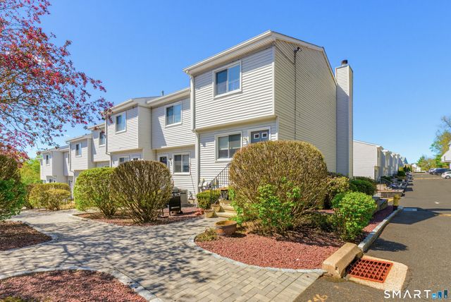 273 Derby Avenue 904, Derby, CT 06418