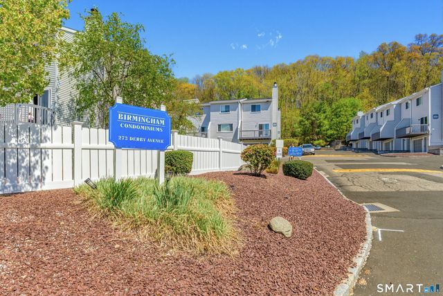 273 Derby Avenue 904, Derby, CT 06418