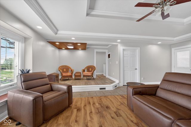 3955 S Smokey Row Road, Greenwood, IN 46143