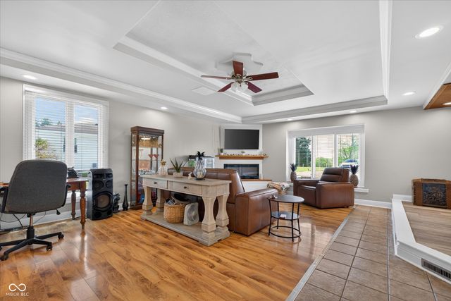 3955 S Smokey Row Road, Greenwood, IN 46143