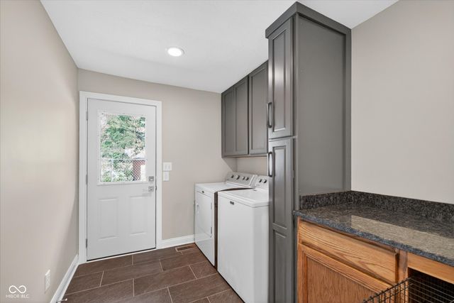 3955 S Smokey Row Road, Greenwood, IN 46143