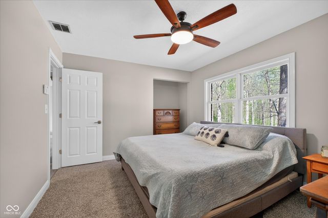 3955 S Smokey Row Road, Greenwood, IN 46143