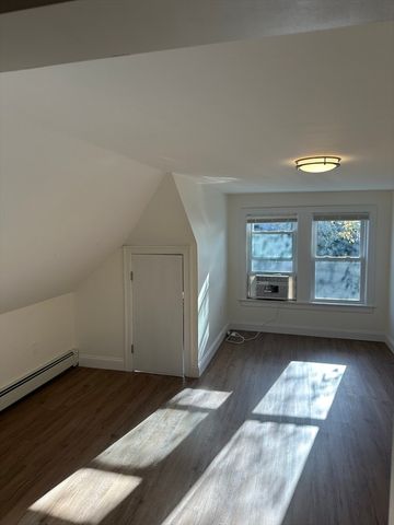 367 Concord Ave 3, Cambridge, MA 02138
