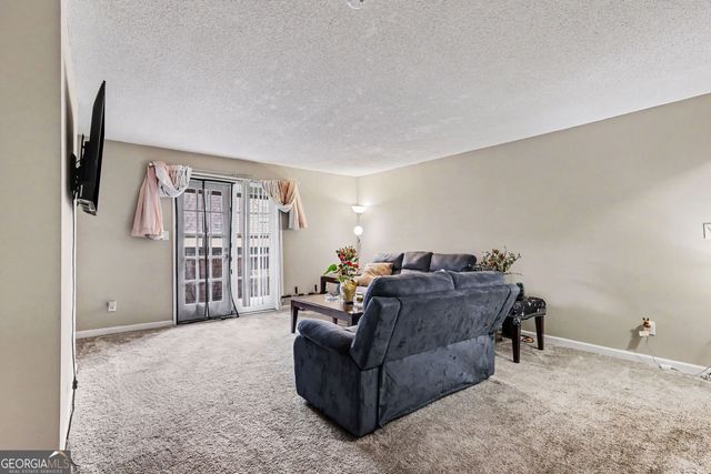 124 Rue Fontaine, Lithonia, GA 30038