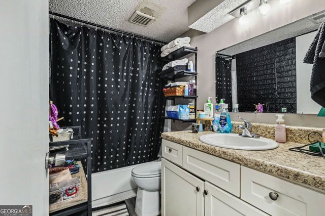 124 Rue Fontaine, Lithonia, GA 30038