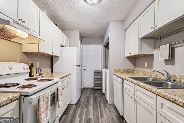 124 Rue Fontaine, Lithonia, GA 30038