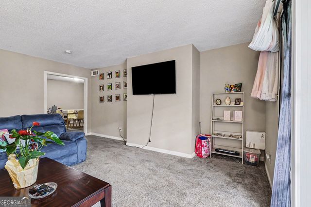 124 Rue Fontaine, Lithonia, GA 30038