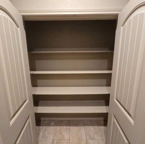 2923 E Pepperidge Drive, Lancaster, TX 75134