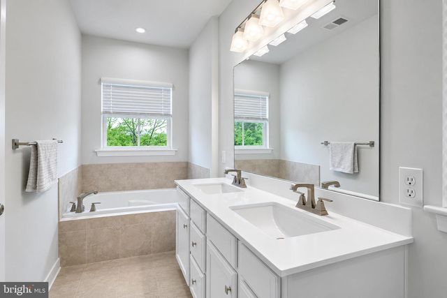 257 SUGAR MAPLE SQ, Downingtown, PA 19335