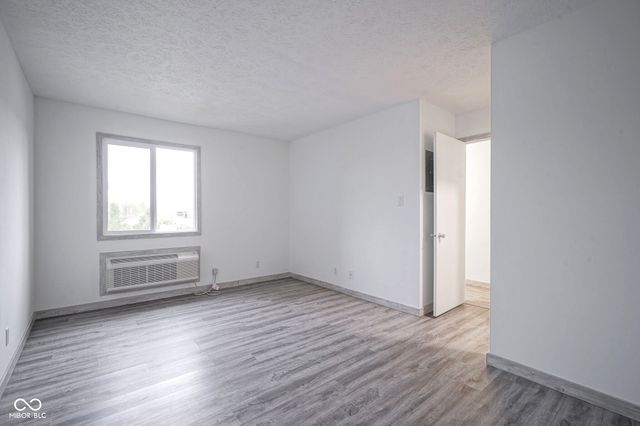 102 Clarendon Drive 506, Noblesville, IN 46062