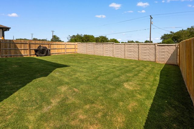 709 Lake Sweetwater LN, Buda, TX 78610