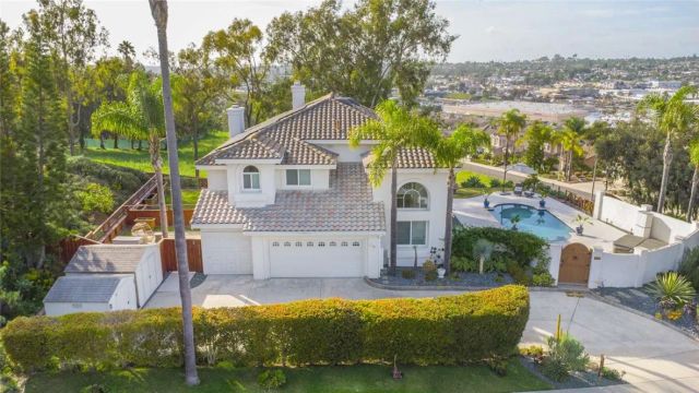 601 Marazon Lane, Vista, CA 92081