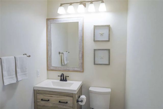 601 Marazon Lane, Vista, CA 92081