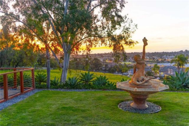 601 Marazon Lane, Vista, CA 92081