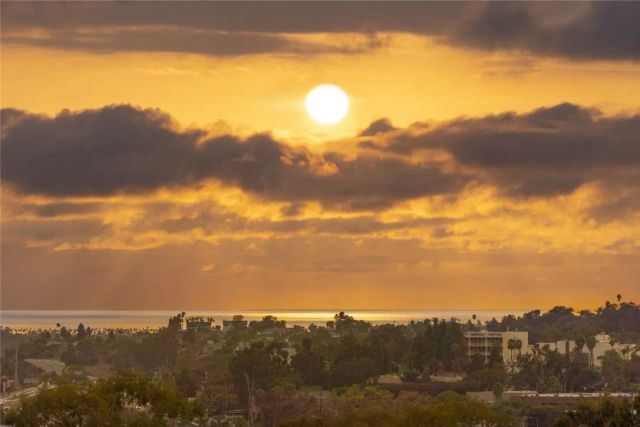 601 Marazon Lane, Vista, CA 92081