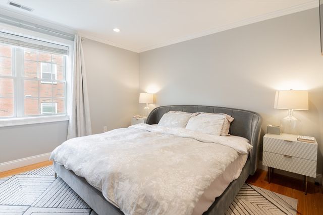 36 Palfrey St 36, Watertown, MA 02472