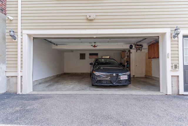 36 Palfrey St 36, Watertown, MA 02472