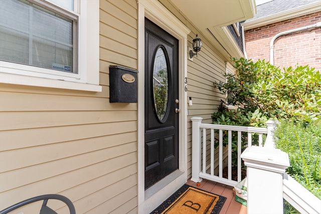 36 Palfrey St 36, Watertown, MA 02472