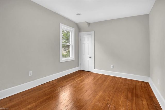 1042 W 35th St ST, Norfolk, VA 23508