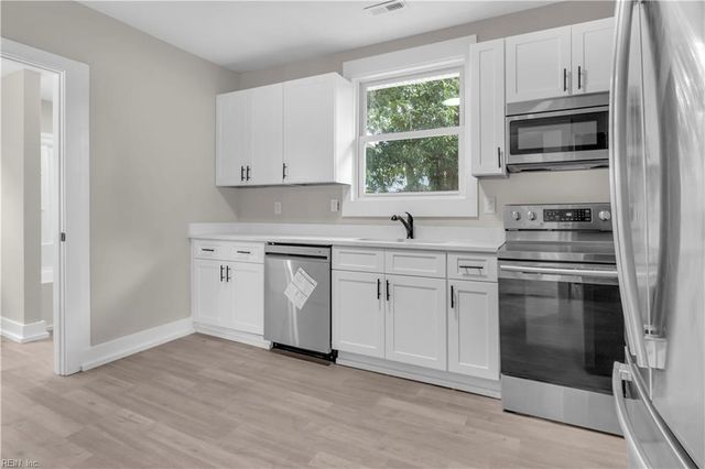 1042 W 35th St ST, Norfolk, VA 23508