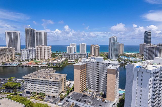 121 Golden Isles Dr 104, Hallandale Beach, FL 33009