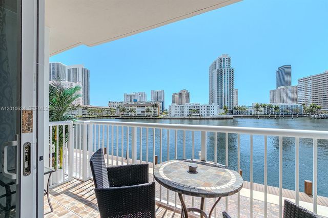 121 Golden Isles Dr 104, Hallandale Beach, FL 33009