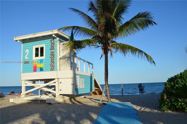 121 Golden Isles Dr 104, Hallandale Beach, FL 33009