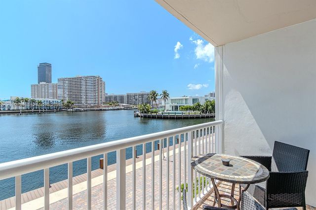 121 Golden Isles Dr 104, Hallandale Beach, FL 33009