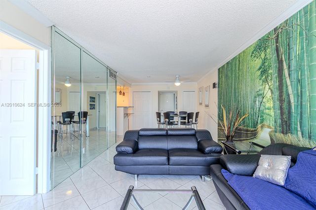 121 Golden Isles Dr 104, Hallandale Beach, FL 33009