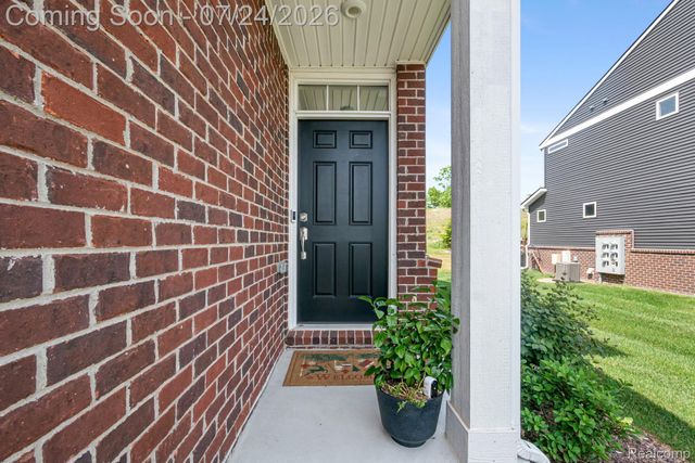 4691 Broomfield Way 5, Orion Charter Township, MI 48359