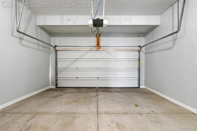 4691 Broomfield Way 5, Orion Charter Township, MI 48359