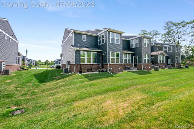 4691 Broomfield Way 5, Orion Charter Township, MI 48359