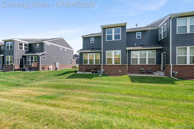 4691 Broomfield Way 5, Orion Charter Township, MI 48359