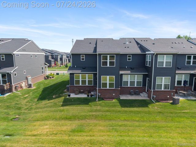 4691 Broomfield Way 5, Orion Charter Township, MI 48359
