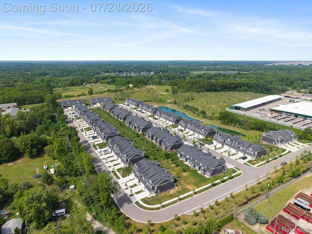 4691 Broomfield Way 5, Orion Charter Township, MI 48359