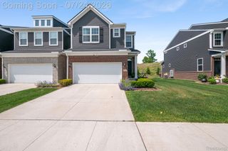 4691 Broomfield Way 5, Orion Charter Township, MI 48359