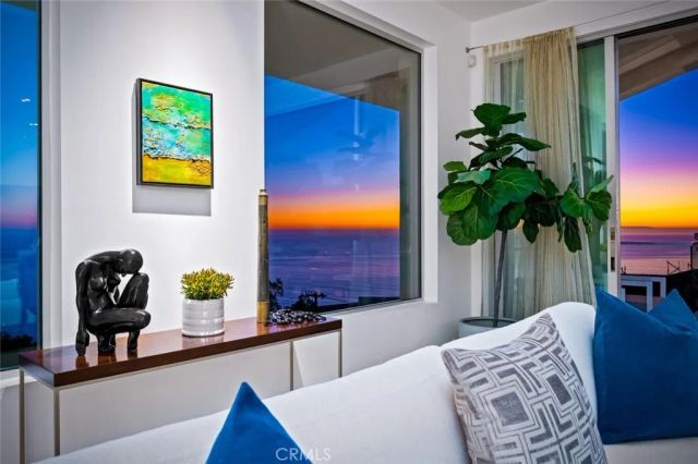 2300 Crestview, Laguna Beach, CA 92651